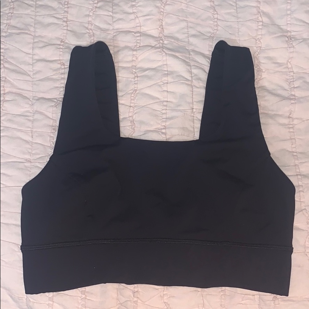 Lululemon black sports bra size 6